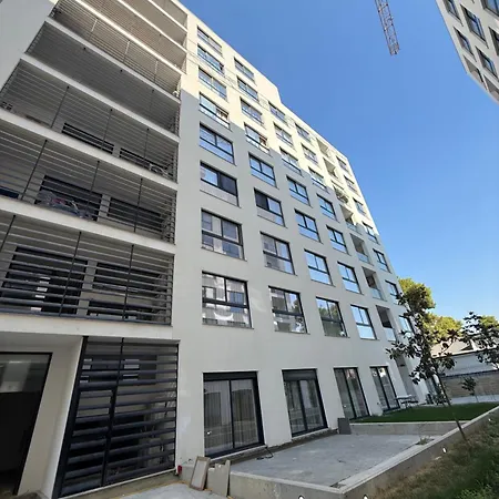 Liburna * Golem (Tirana)
